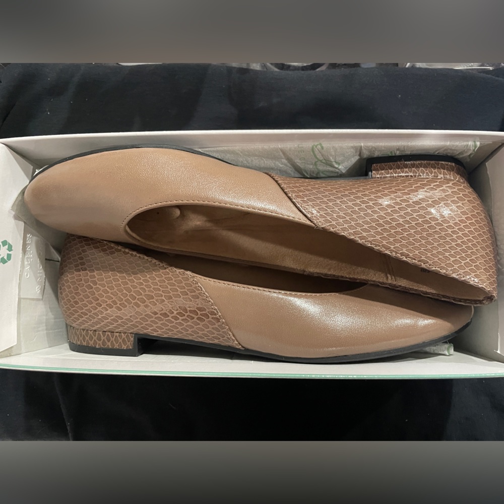 Abella Flats